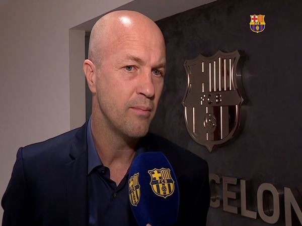 Bóng đá QT 17/12: Sếp lớn gợi ý về sự thay đổi cho Barca